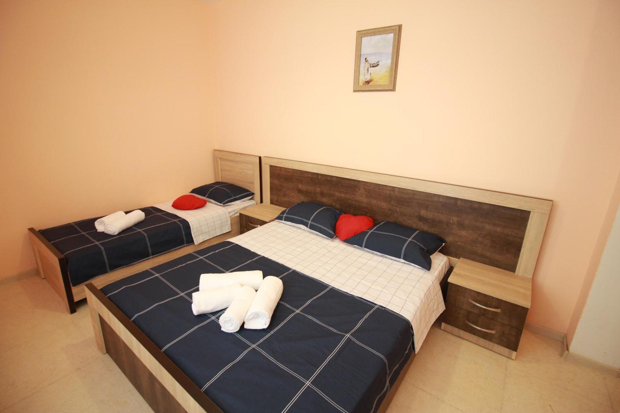 Gala Hotel Уреки Екстериор снимка